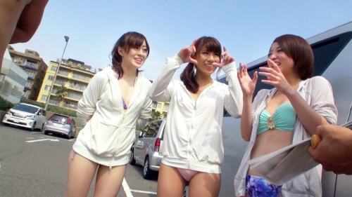 【三次】江ノ島の浜辺でエロ可愛いギャル達をガチナンパ！釣れた女の子たちを片っ端からホテル連れ込んでセックスしたエロ画像・5枚目
